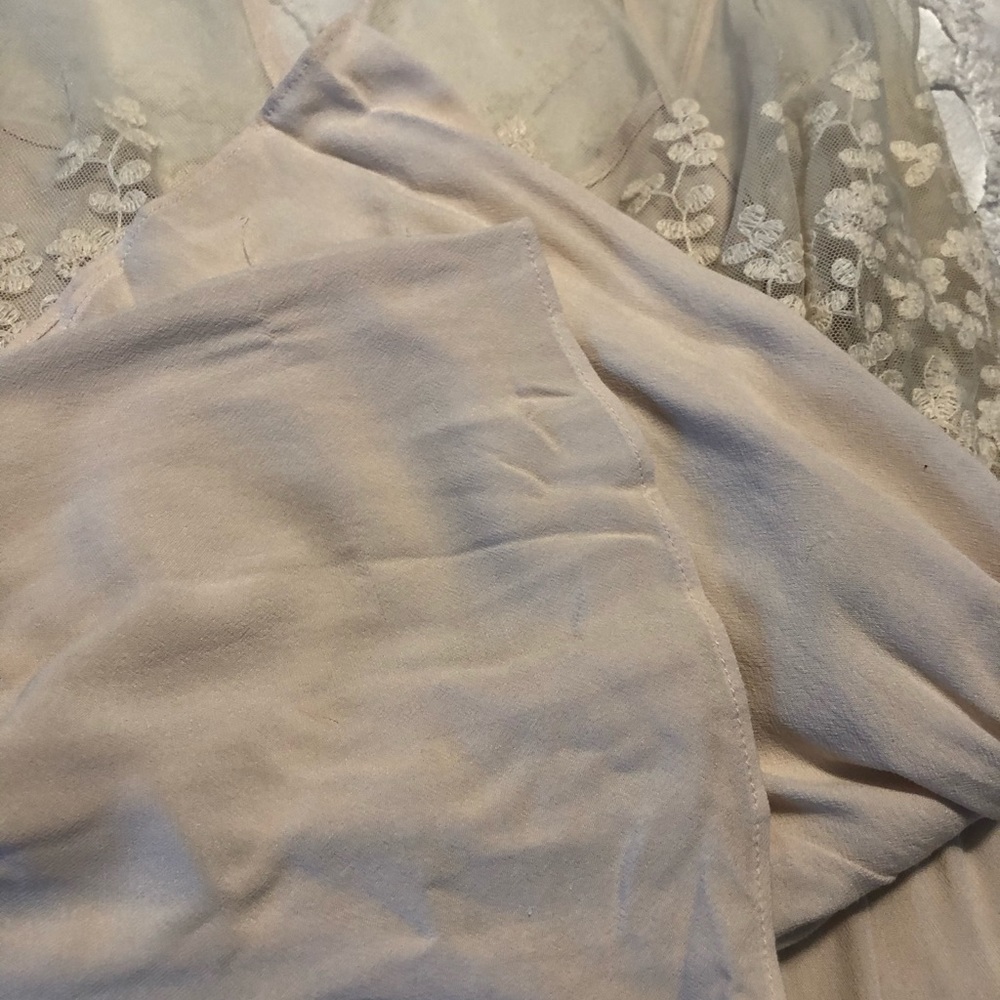 Cream dress - Picture 3 of 6